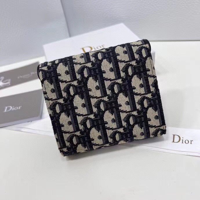 Oblique Saddle Wallet