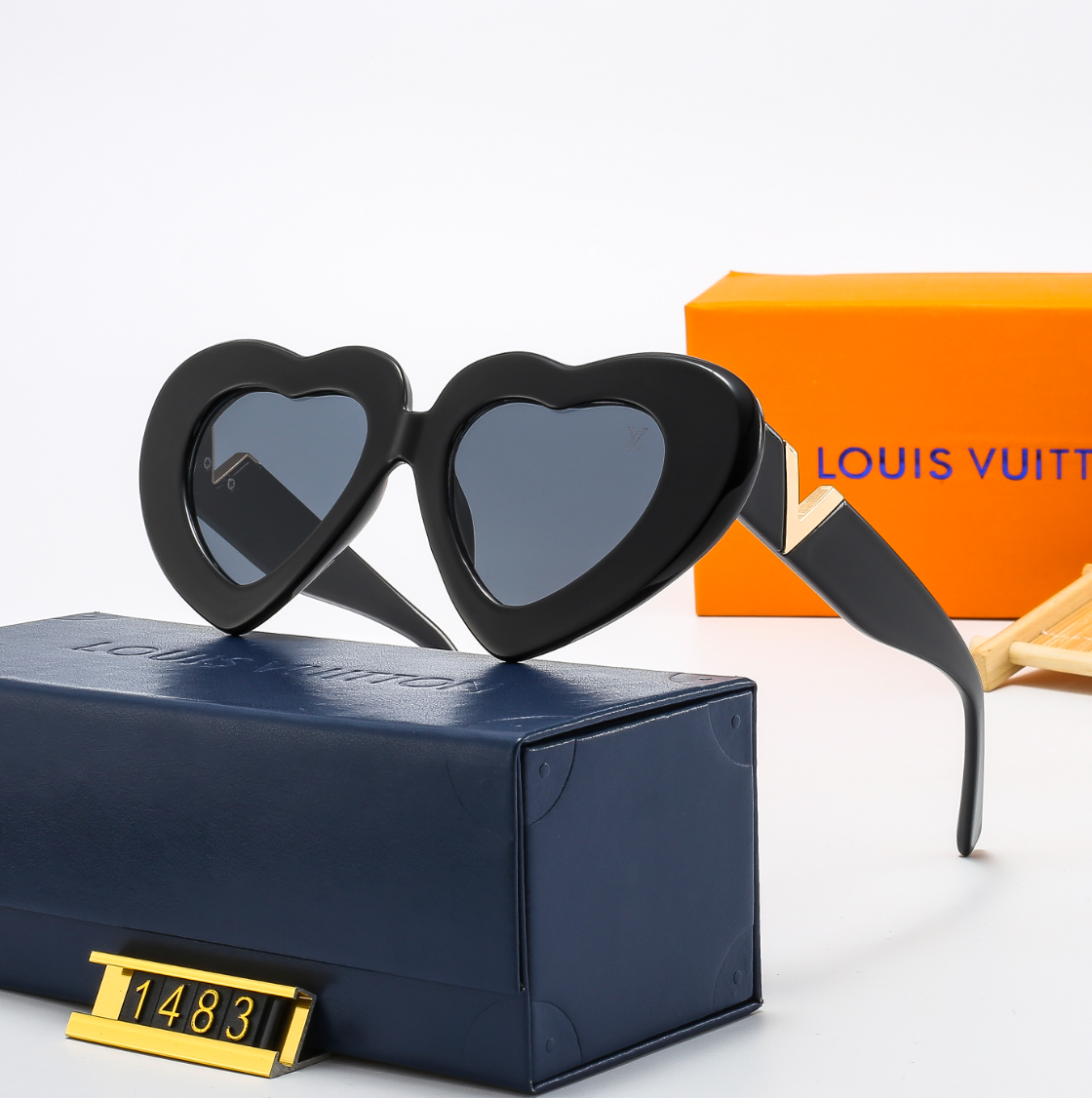 7 Colors Fashion Heart Polarized Sunglasses