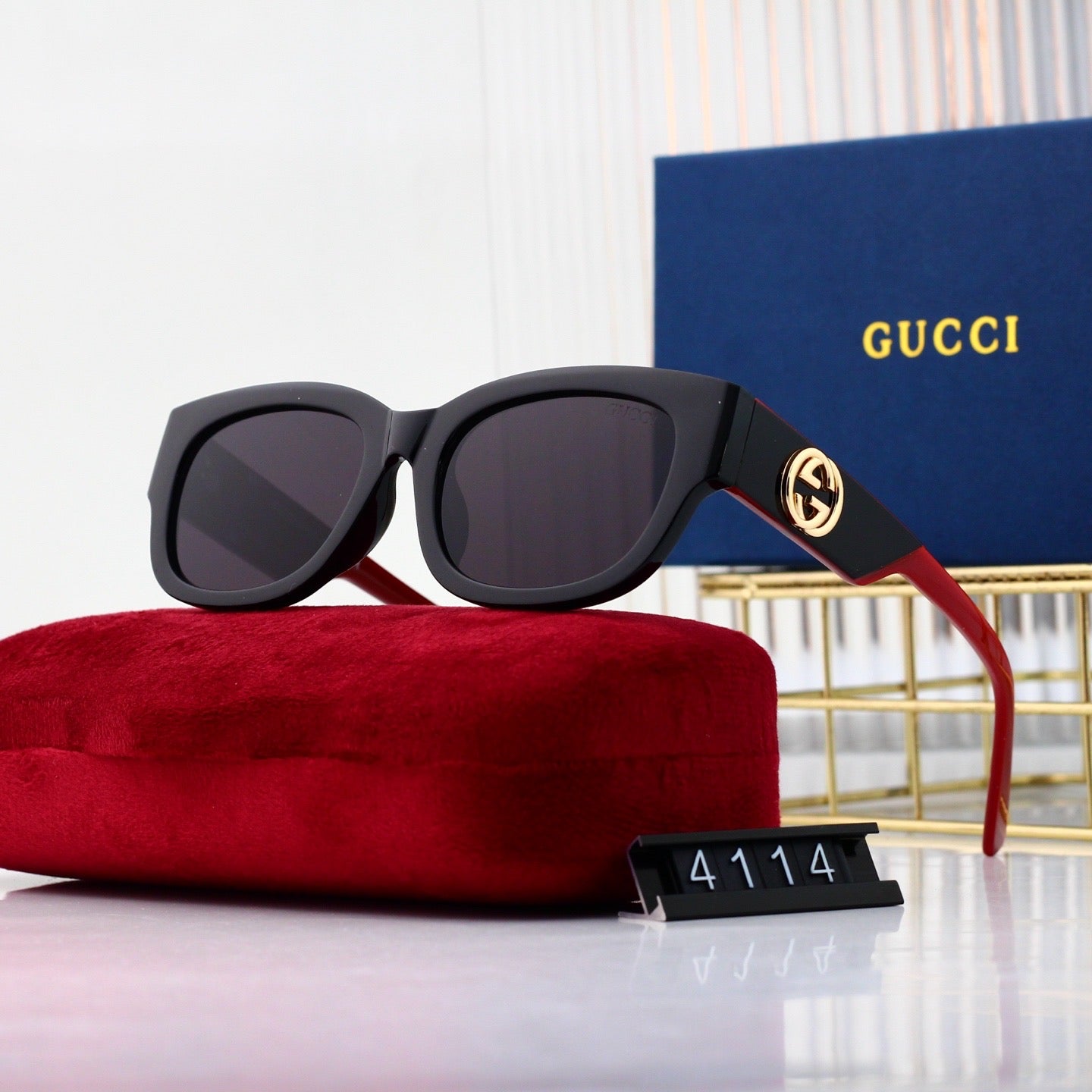 4 colors trendy hot sunglasses 4114