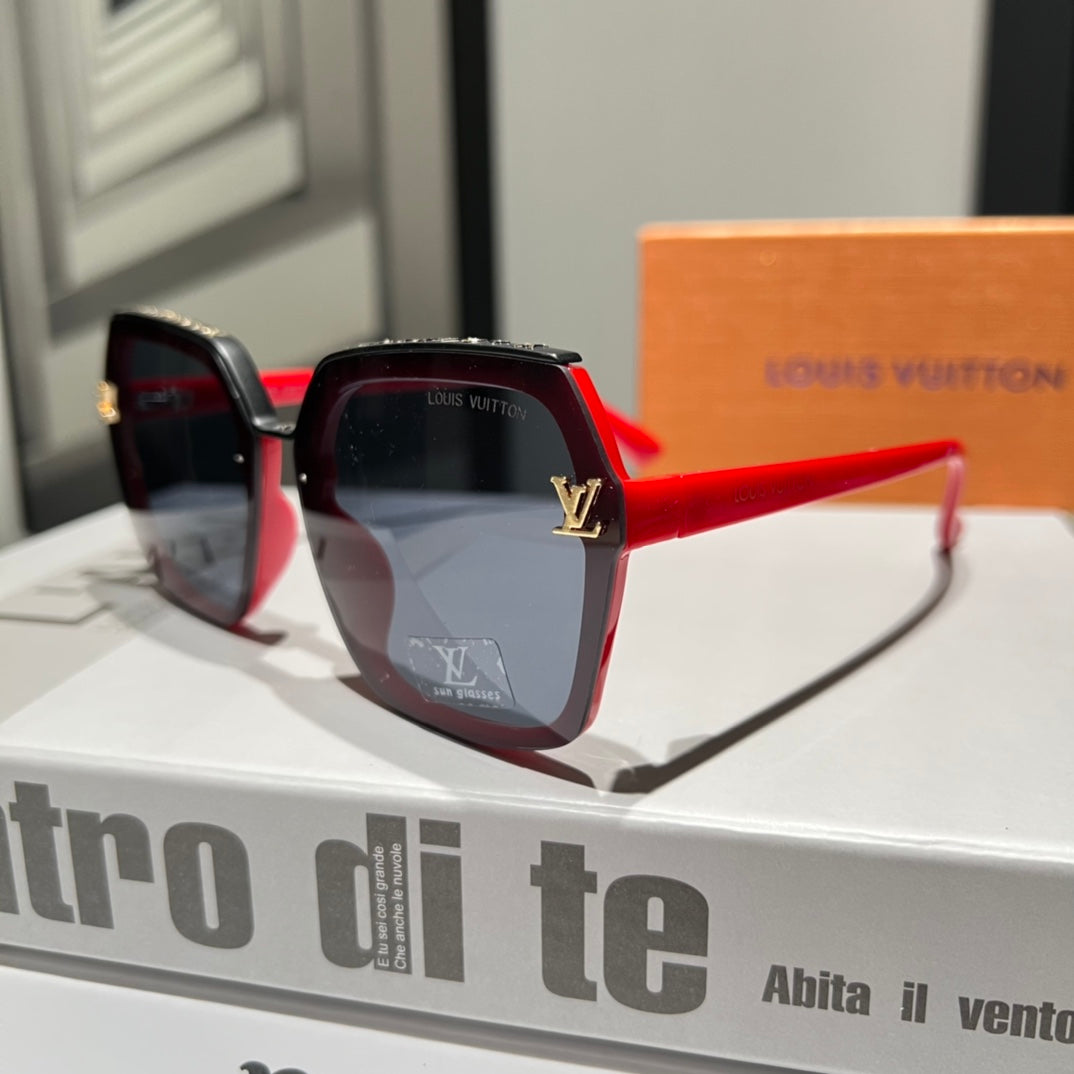 4 Colors Hot Sunglasses  8354