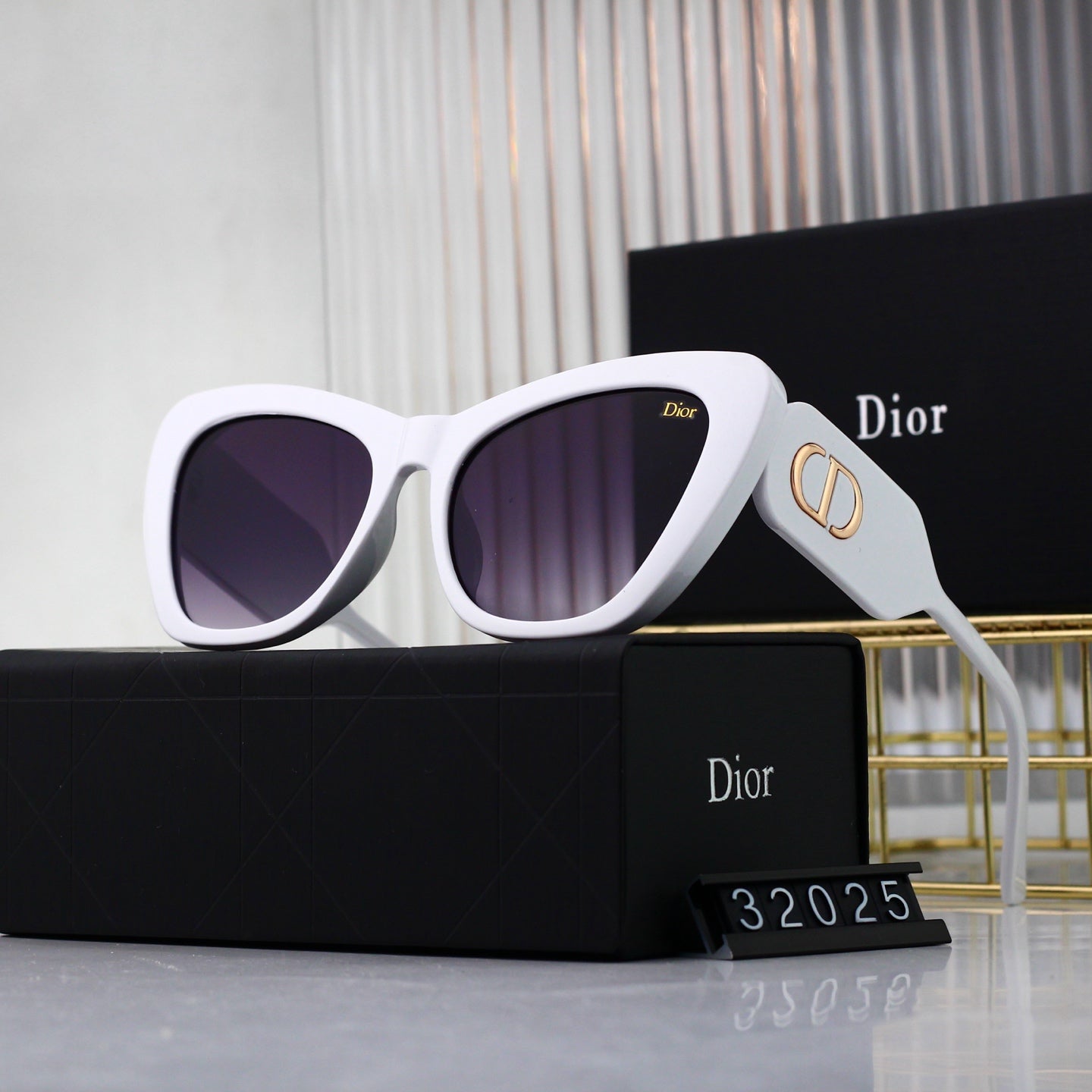6 Colors Hot Sunglasses  32025