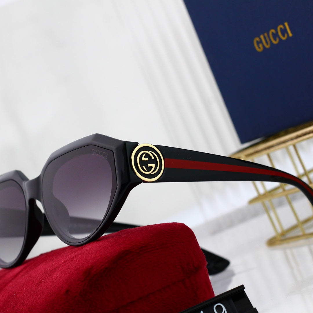 4 colors of fashionable and popular sunglasses  3319